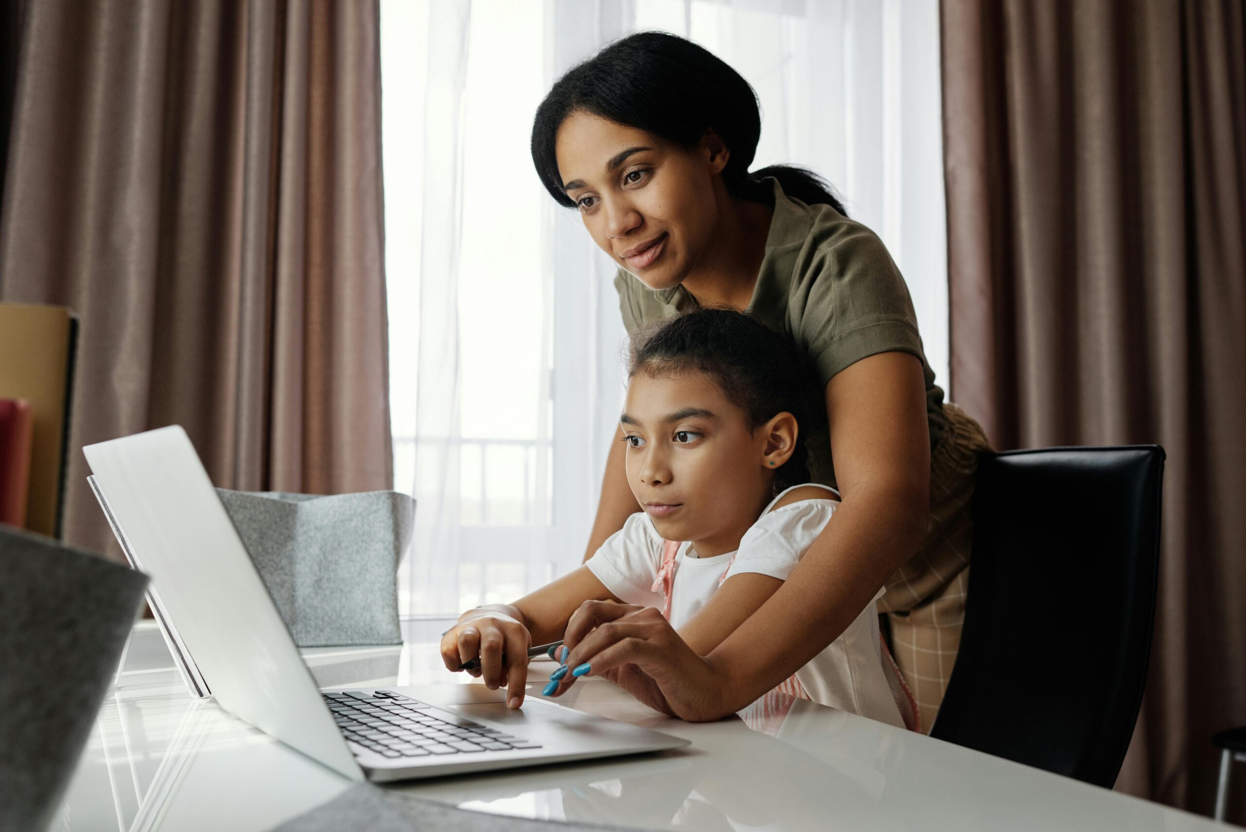 E-Learning & Online Course Websites